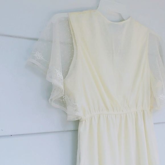 Cream Lace Boho Bridal Type Dress - Picture 4 of 7